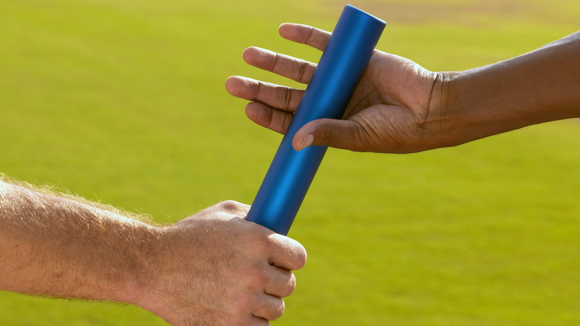 中国男足热身赛主场5比0横扫香港，年轻球员令人瞩目，中国男足热身赛全场回放